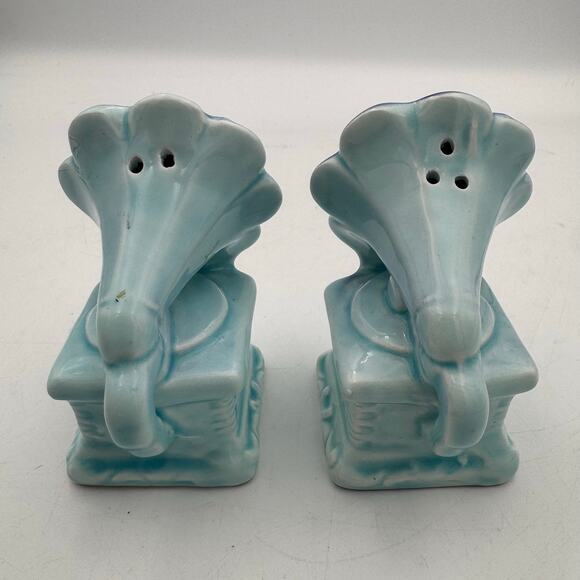 Vtg Arrow Japan Wildwood By The Sea NJ Boardwalk Gramophone Salt Pepper Shakers - Picture 3 of 9